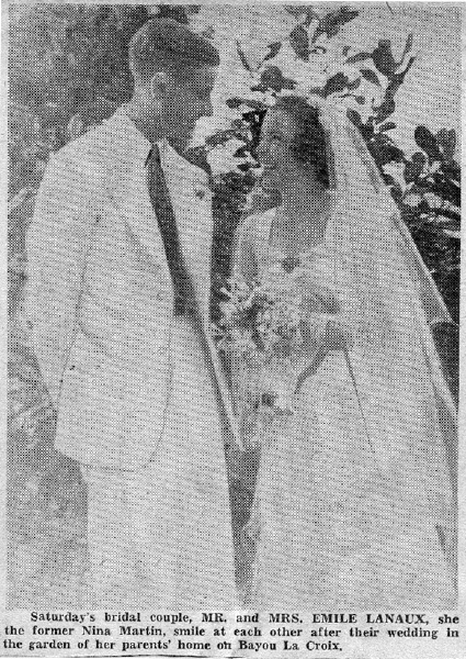 nina_tinywedclip_detail